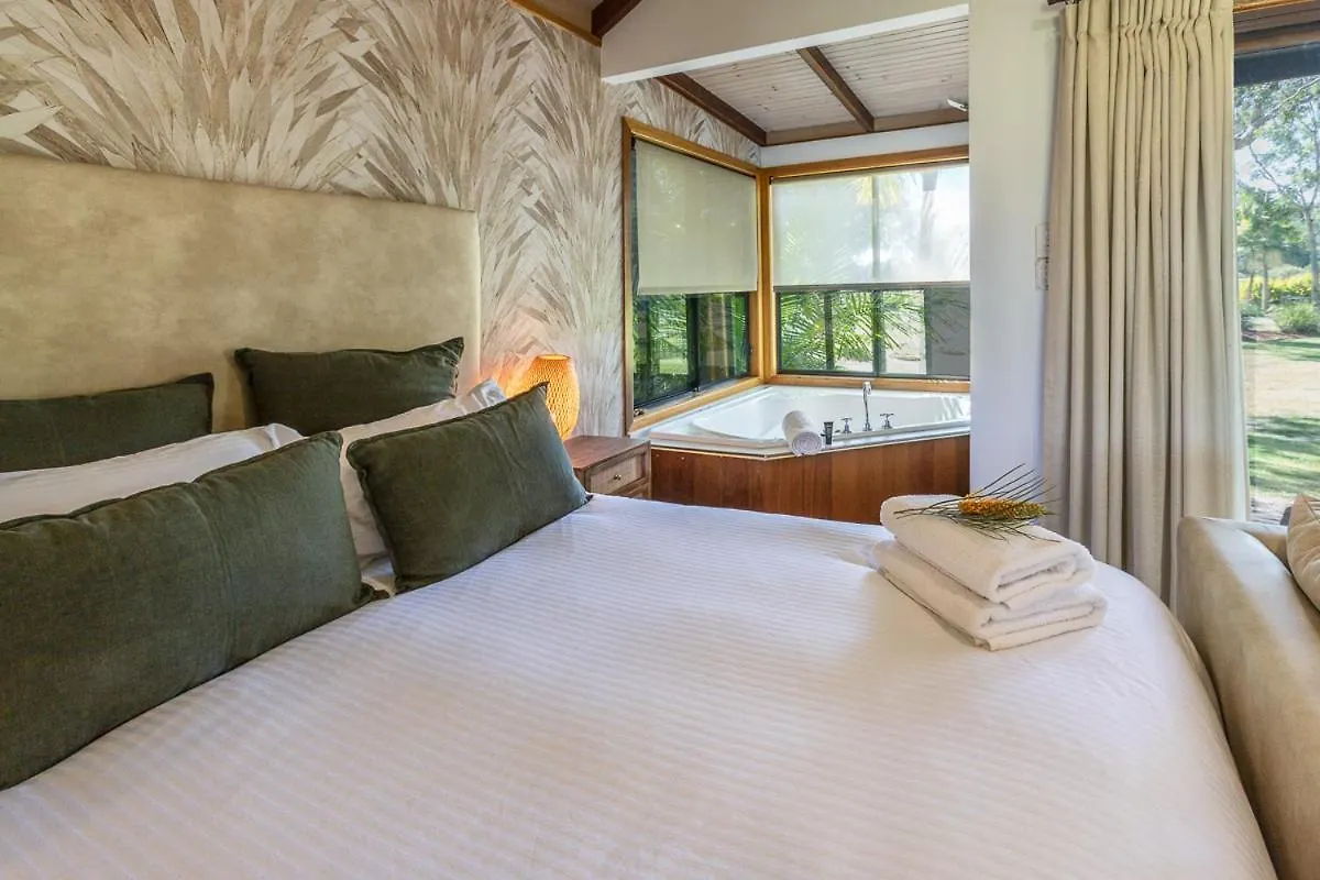 Lake Weyba Cottages Noosa Peregian Beach Australia