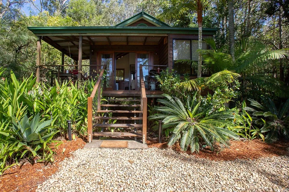 **** Bed & Breakfast Lake Weyba Cottages Noosa Peregian Beach Australia