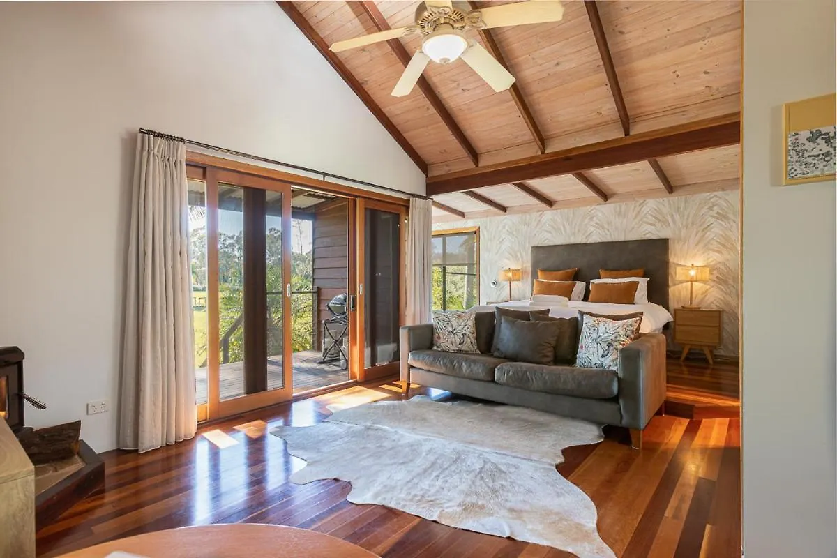 Lake Weyba Cottages Noosa Peregian Beach Bed & Breakfast
