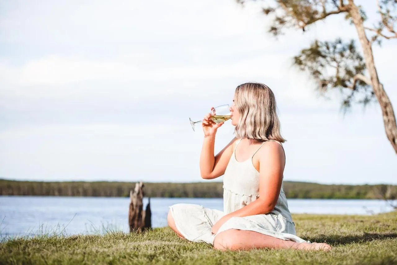 Lake Weyba Cottages Noosa Peregian Beach Bed & Breakfast