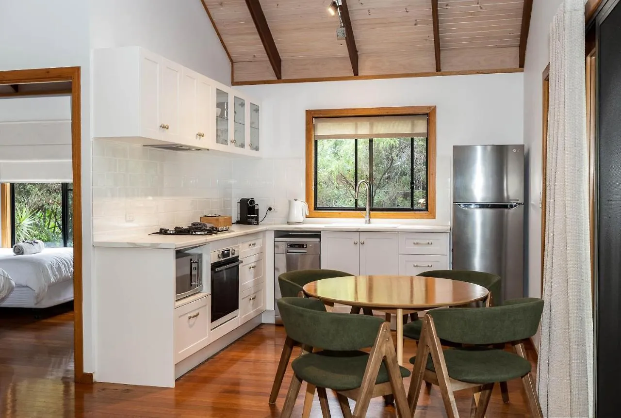 Bed & Breakfast Lake Weyba Cottages Noosa Peregian Beach